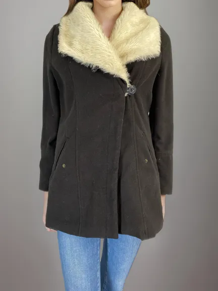Vestua Compra y vende ropa de manera facil y segura